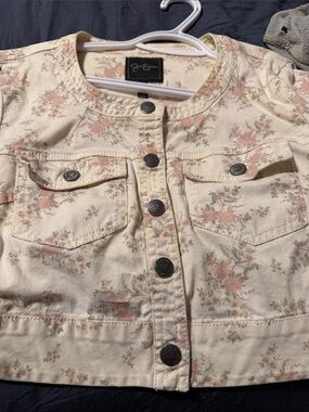 Jessica Simpson Cream Floral Button-Front Shirt Jacket